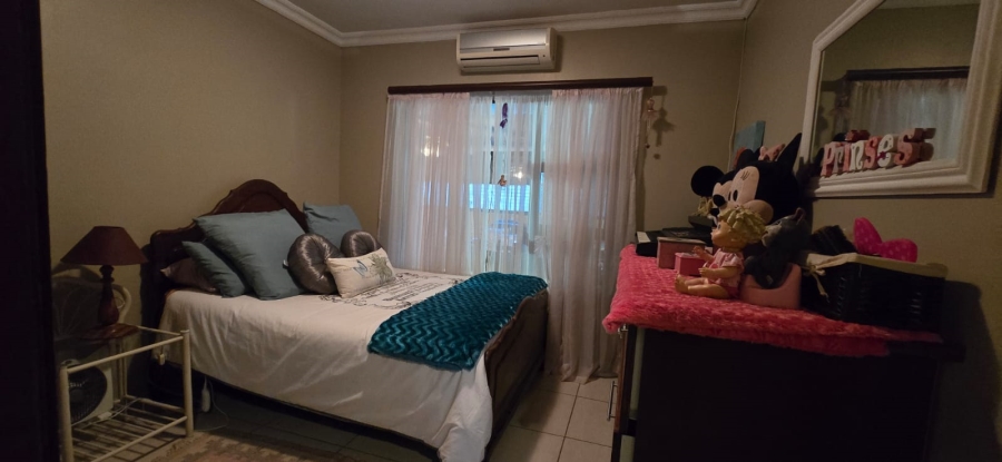 3 Bedroom Property for Sale in Wilkoppies North West